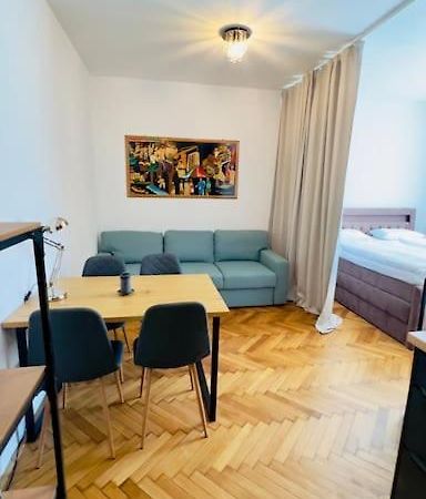Apartman II Centrum Praha Bagian luar foto