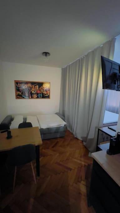 Apartman II Centrum Praha Bagian luar foto